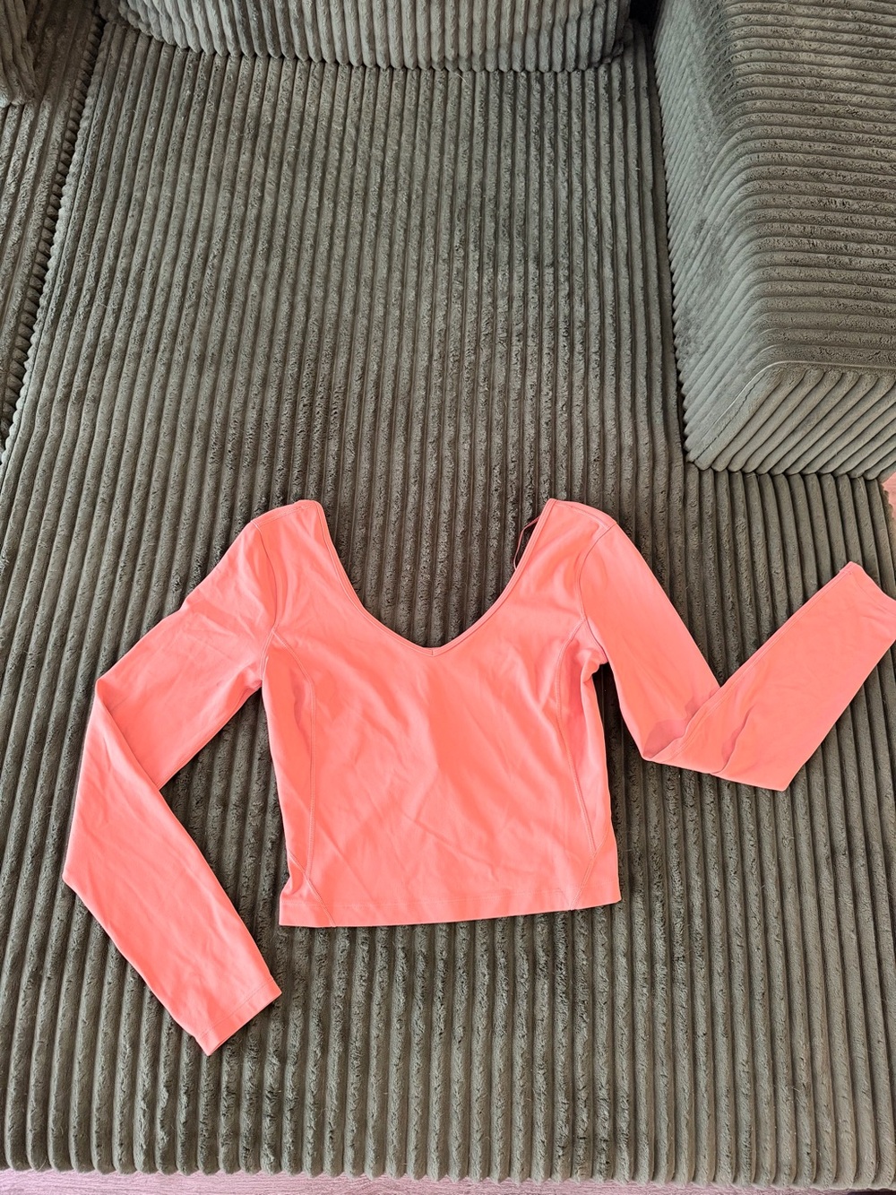 Lululemon Women’s Long-Sleeve Scoop Neck Crop Top - Coral Pink size 6